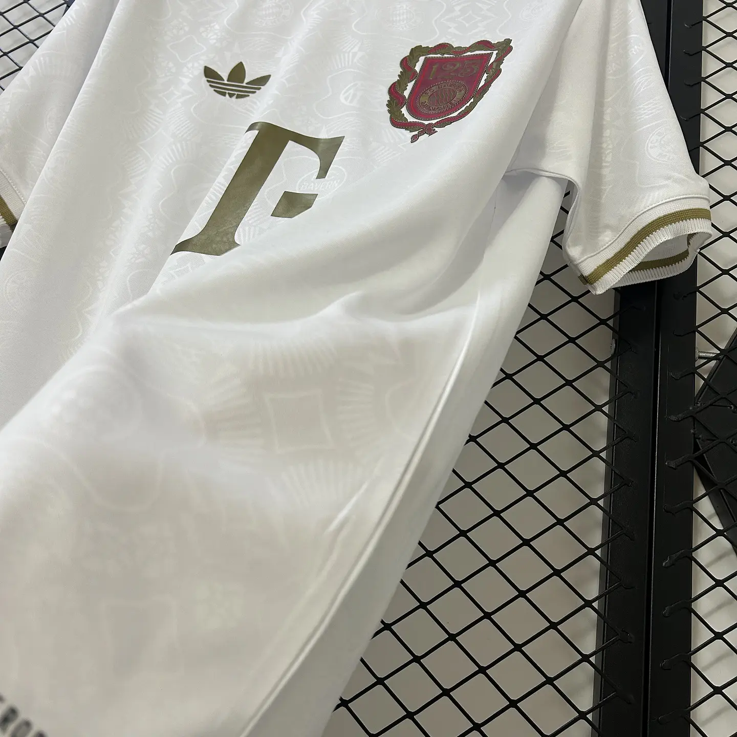 Bayern Especial 125 Anos 25/26 6