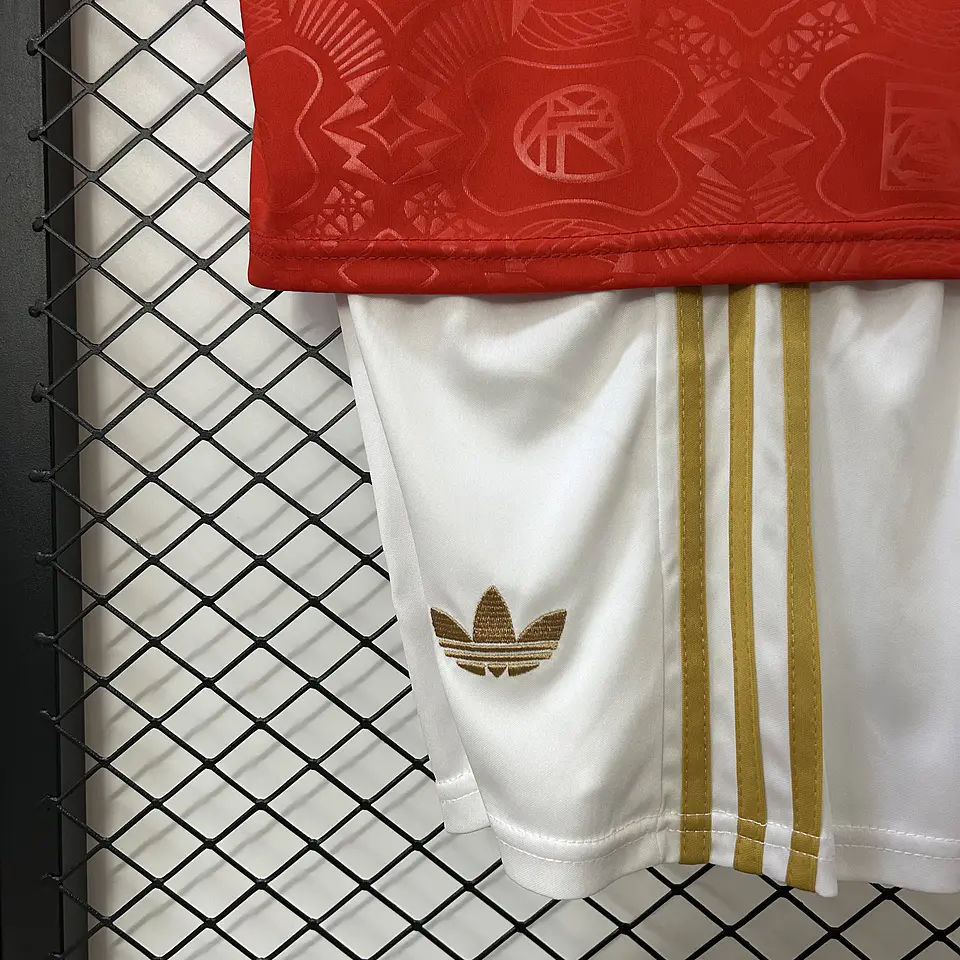 Bayern Especial 125 Anos 25/26 Kit Criança 8