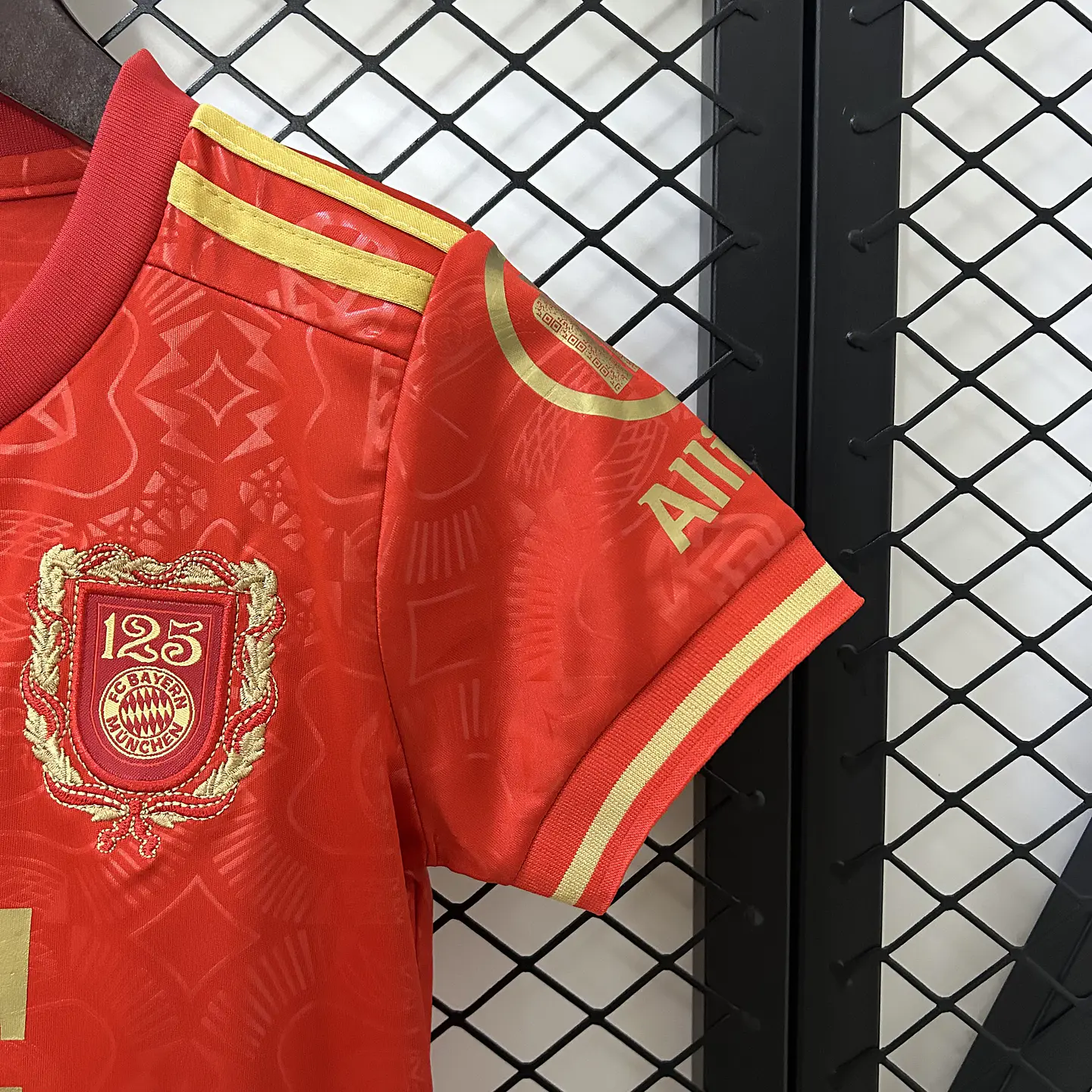 Bayern Especial 125 Anos 25/26 Kit Criança 7