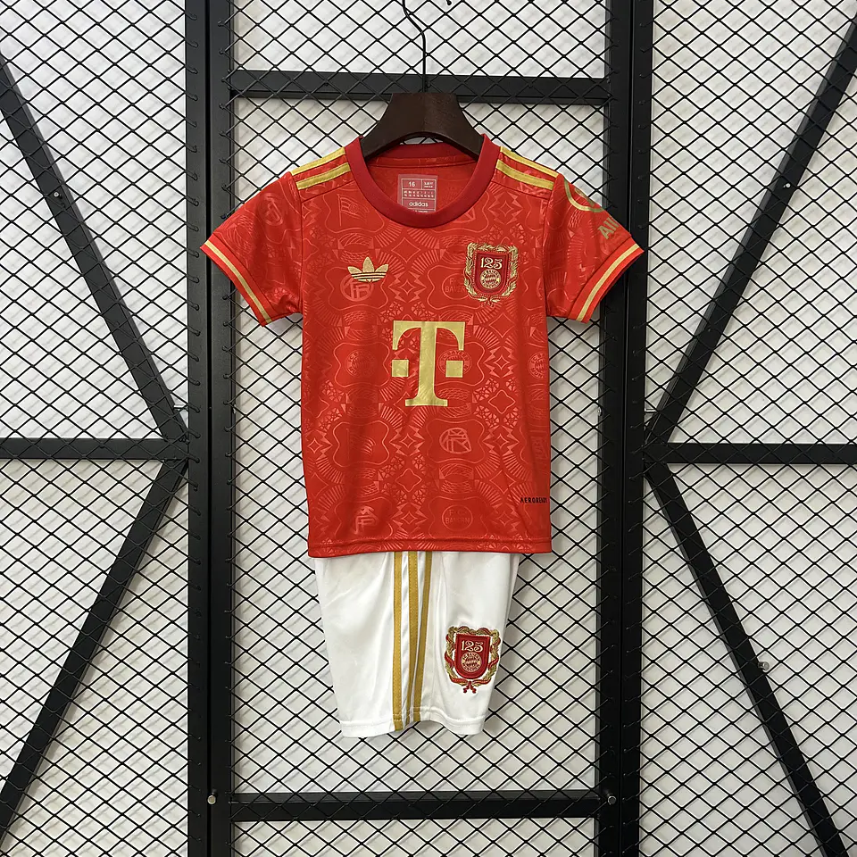 Bayern Especial 125 Anos 25/26 Kit Criança 2