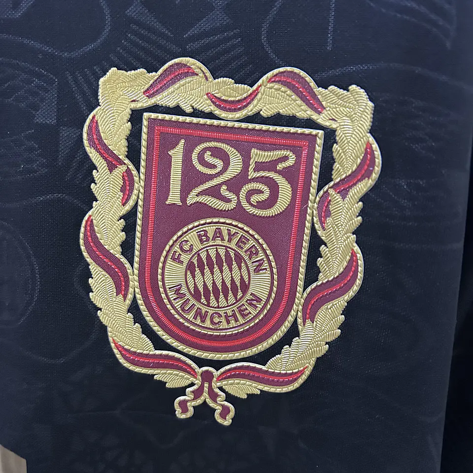 Bayern Especial 125 Anos 25/26 9