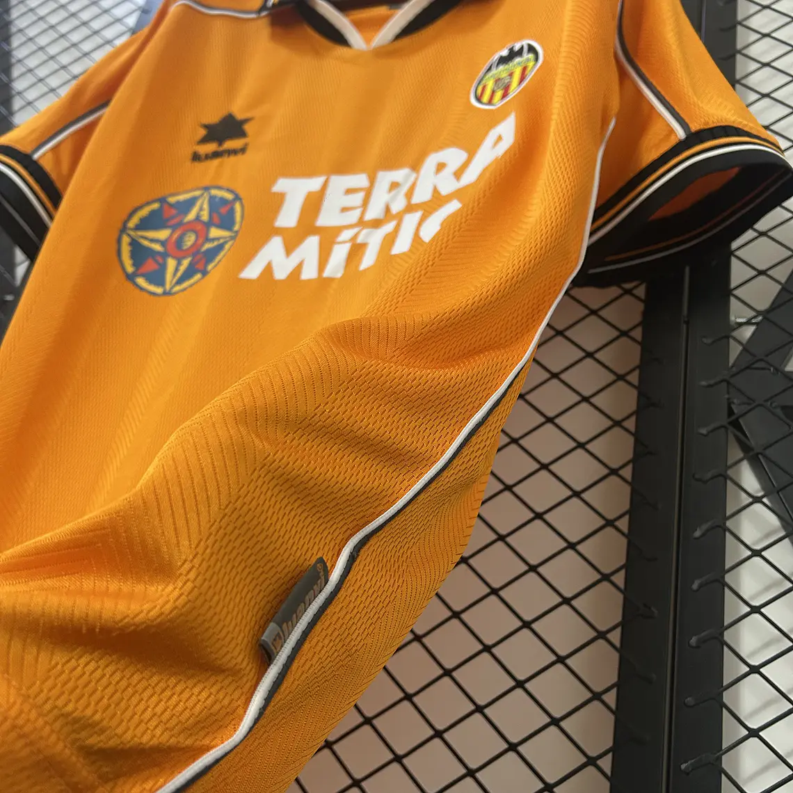 Valencia Away 99/00 5
