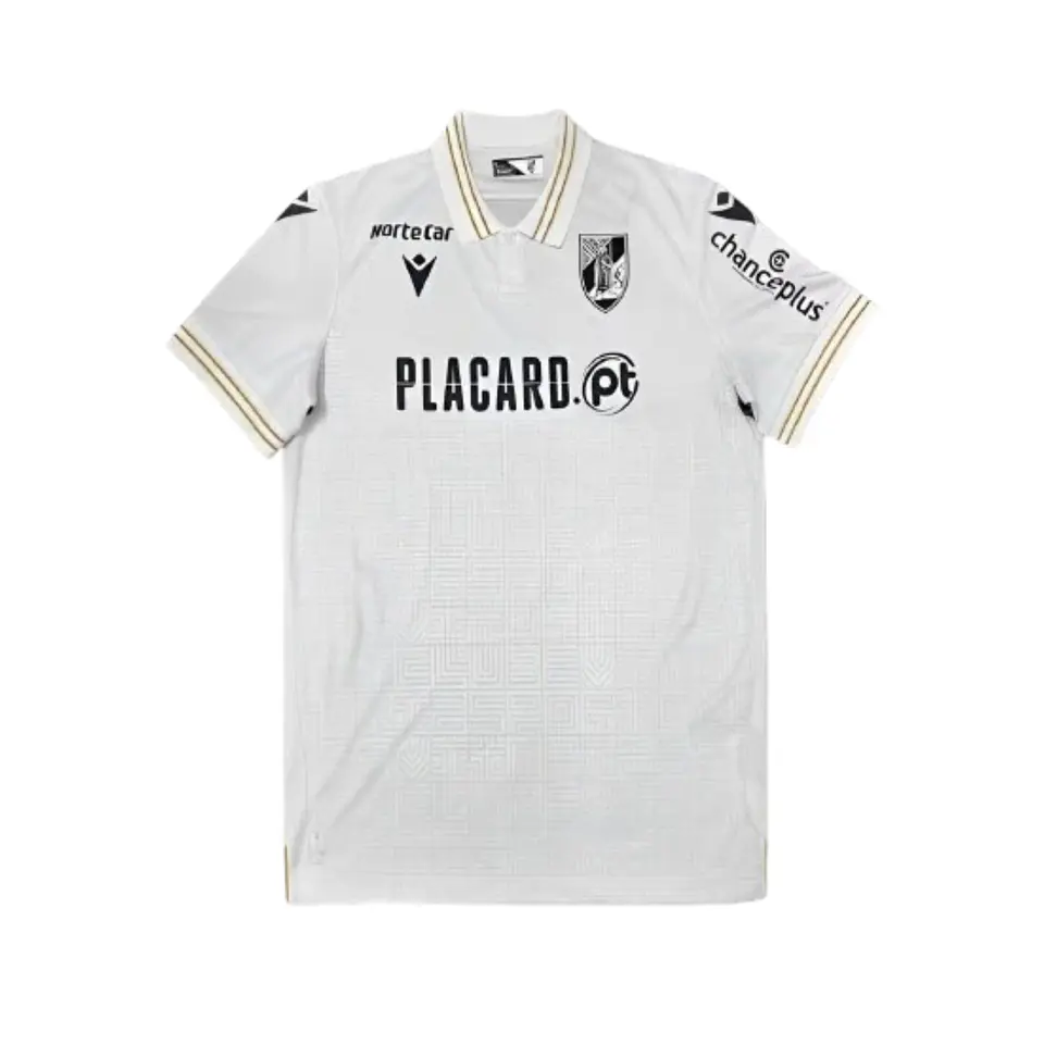 Vitória SC Home 24/25 1