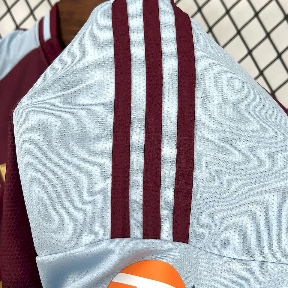 Aston Villa Home 25/26 8