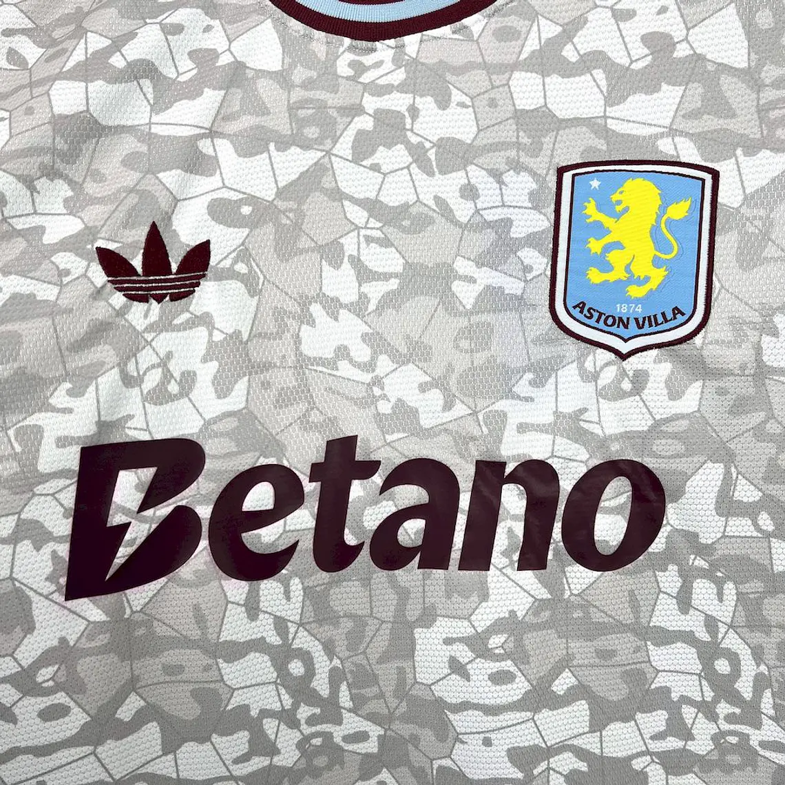 Aston Villa Third 25/26 4