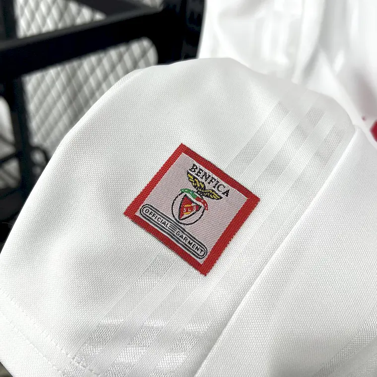 Benfica Away 97/99 8