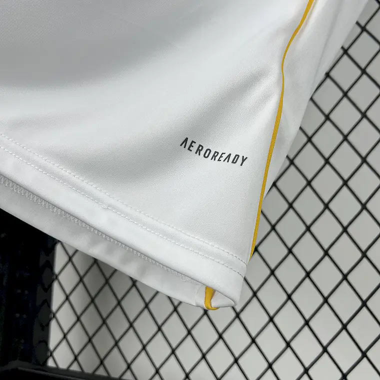 Real Madrid Home 25/26 11