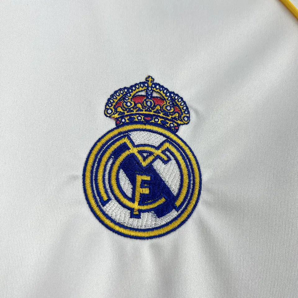 Real Madrid Home 25/26 5