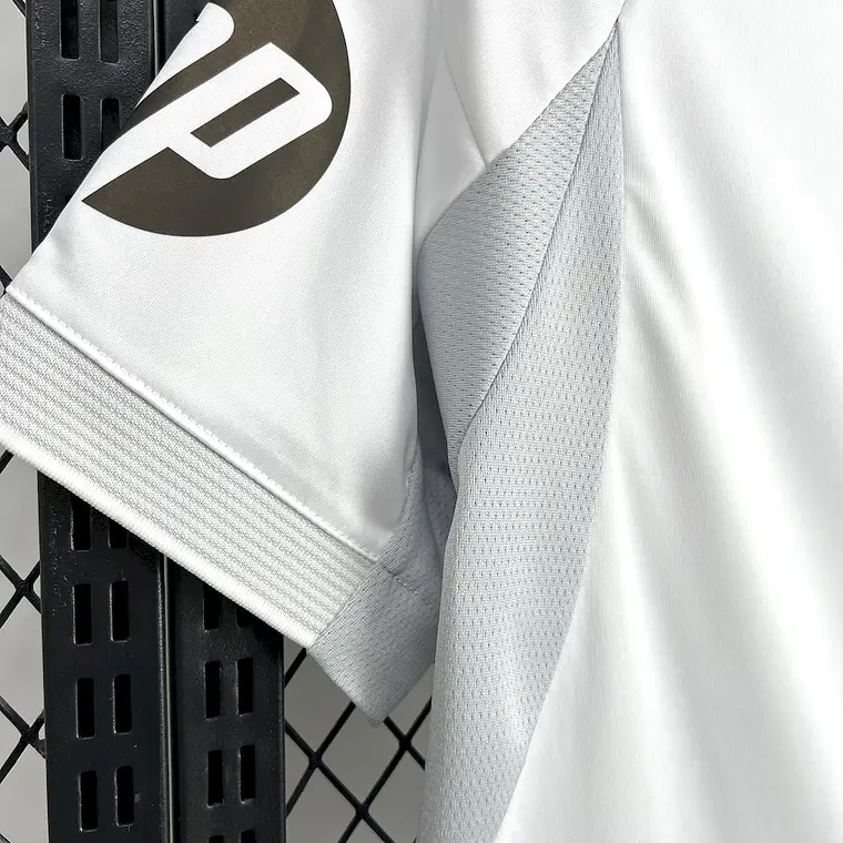 Real Madrid Home 25/26 10