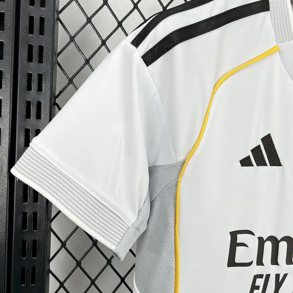 Real Madrid Home 25/26 Kit Criança 5