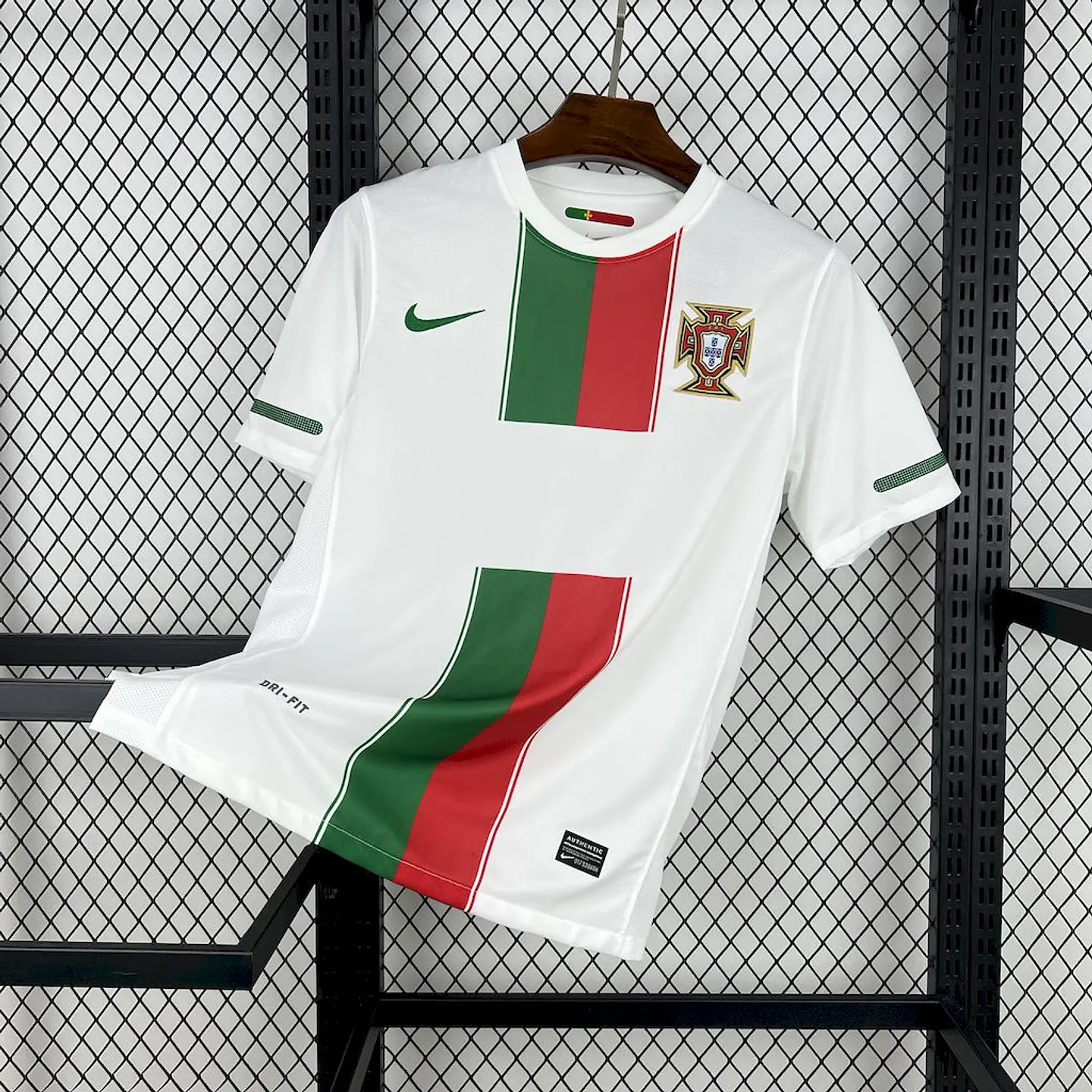 Portugal Away 2010 2