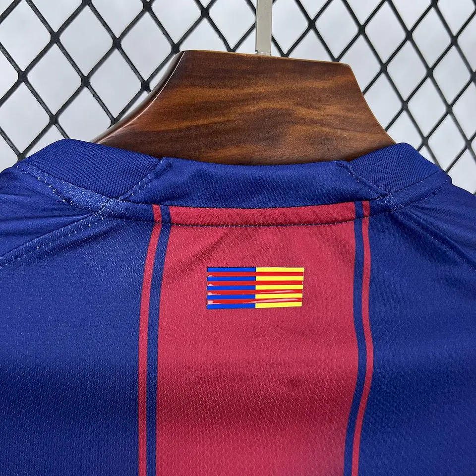 Barcelona Home 25/26 8