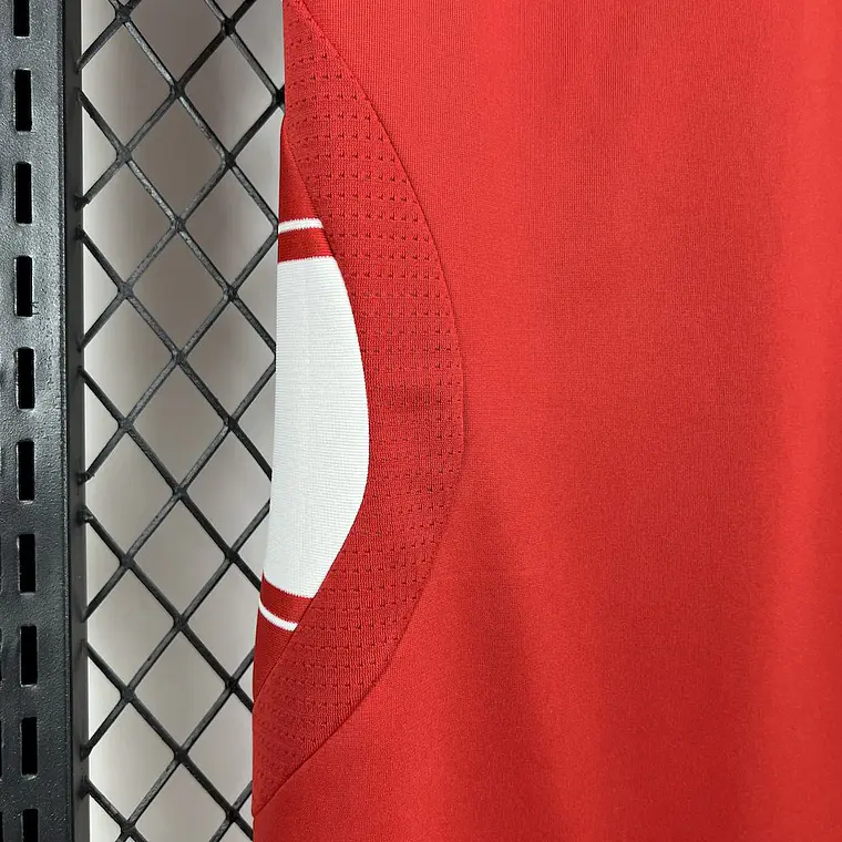 Bayern Home 07/08 11