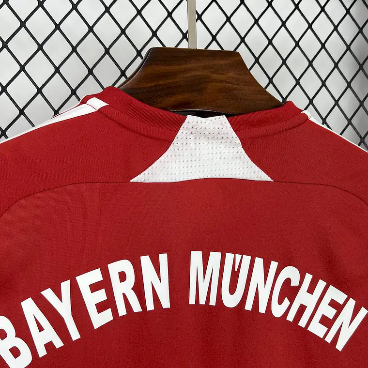 Bayern Home 07/08 7