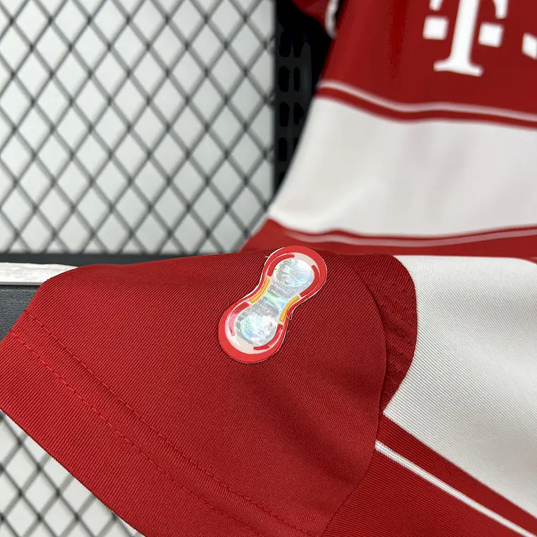 Bayern Home 07/08 12