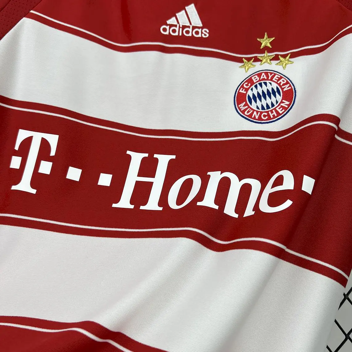 Bayern Home 07/08 4