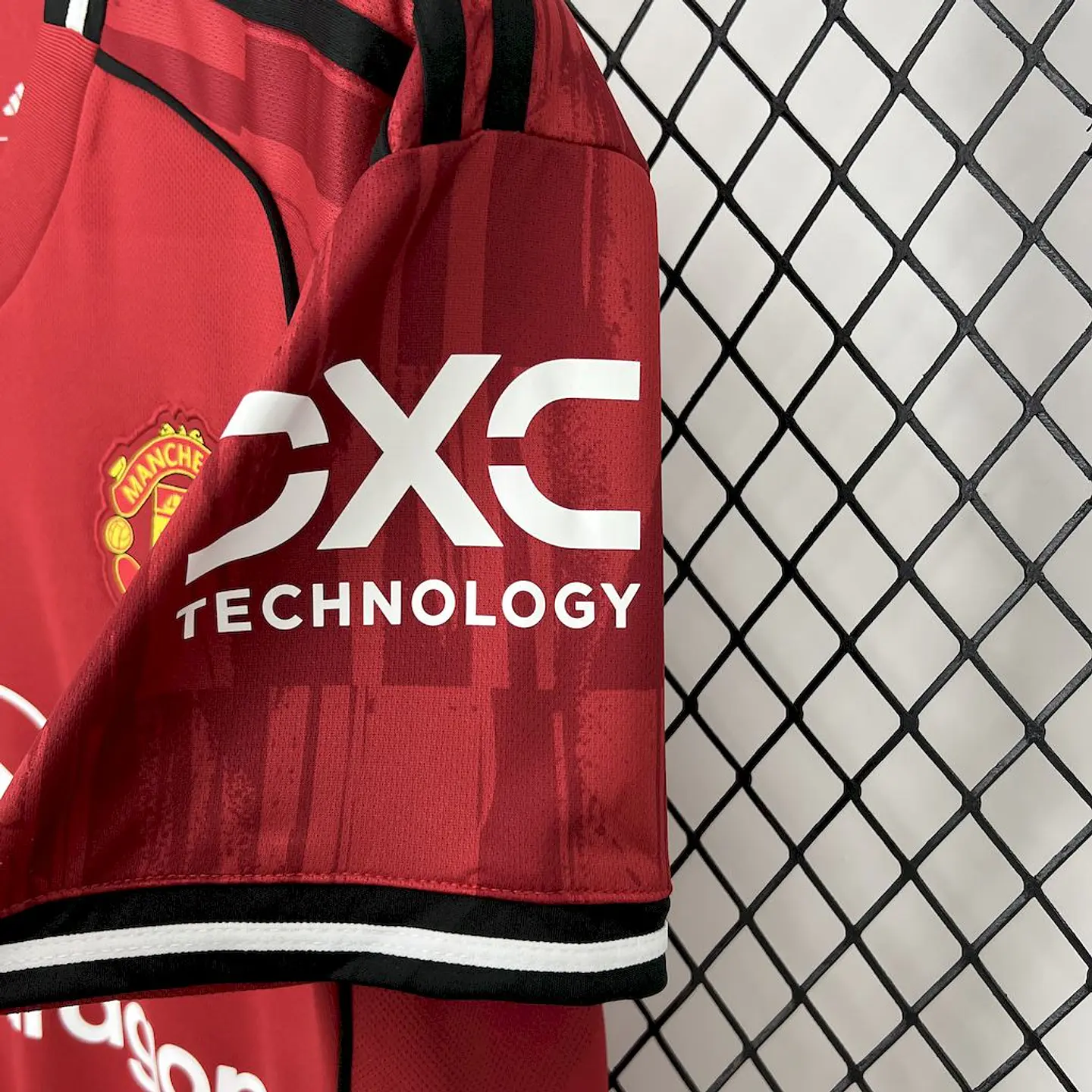 Manchester United Home 25/26 7