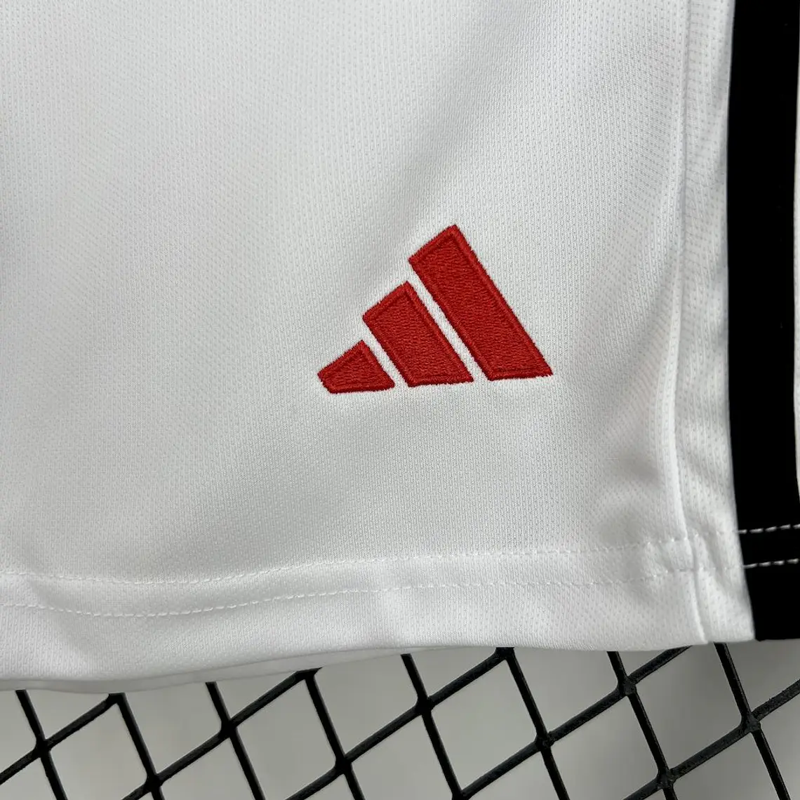 Manchester United Home 25/26 Kit Criança 10