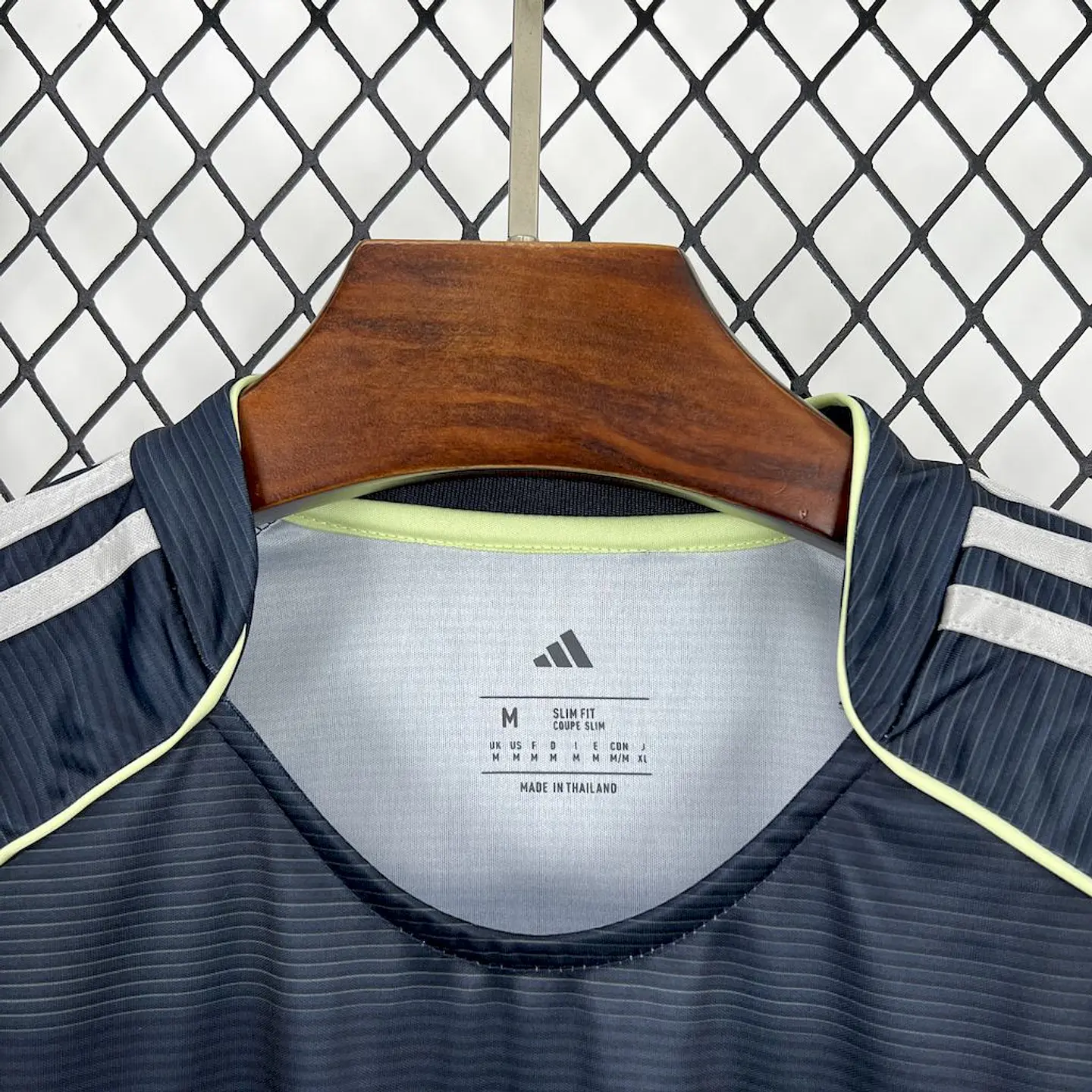 Real Madrid Away 25/26 Manga Longa 8
