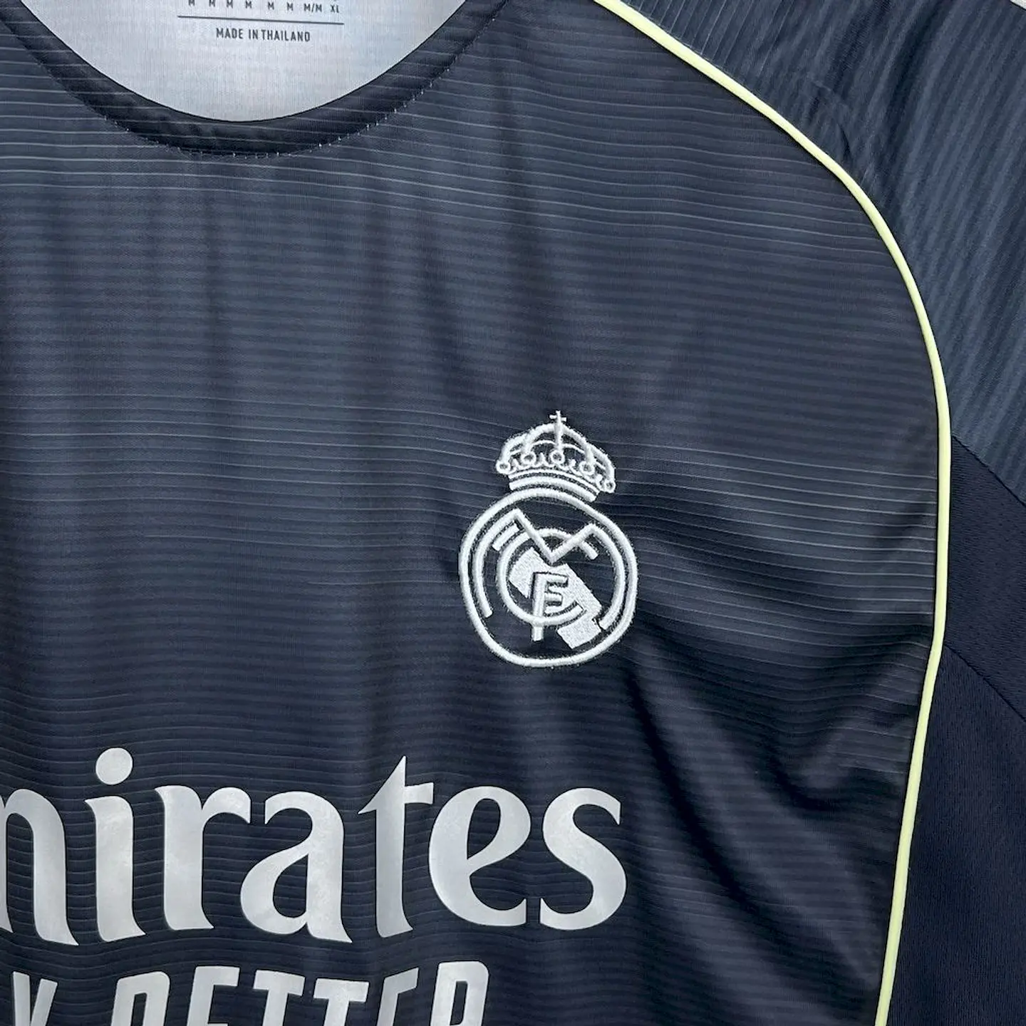 Real Madrid Away 25/26 Manga Longa 7