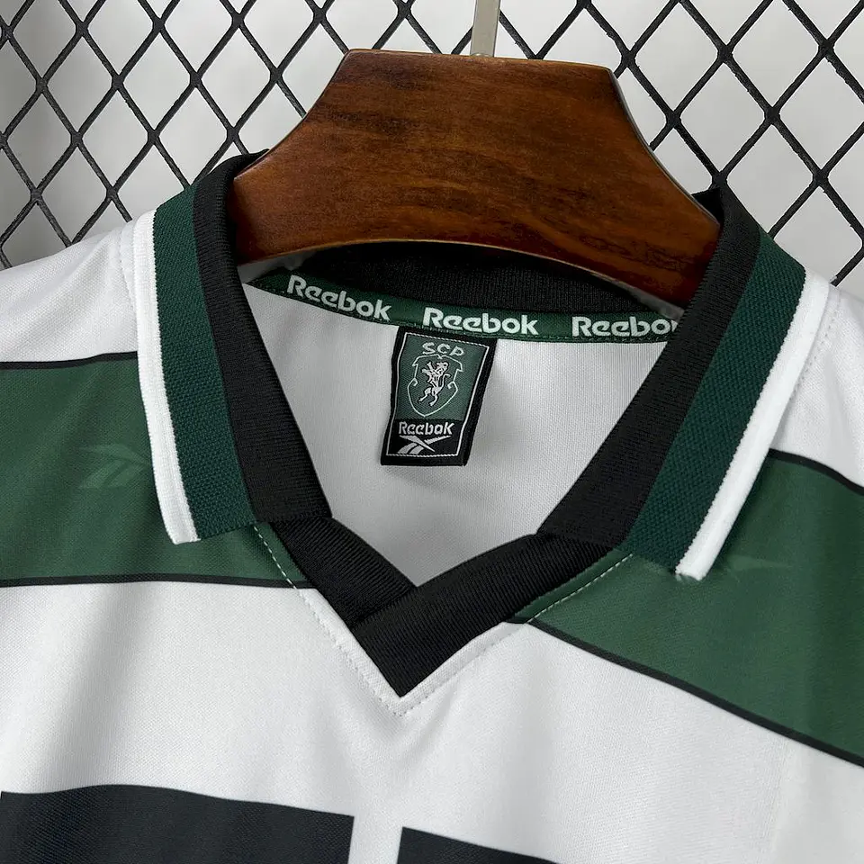 Sporting Home 00/01 4