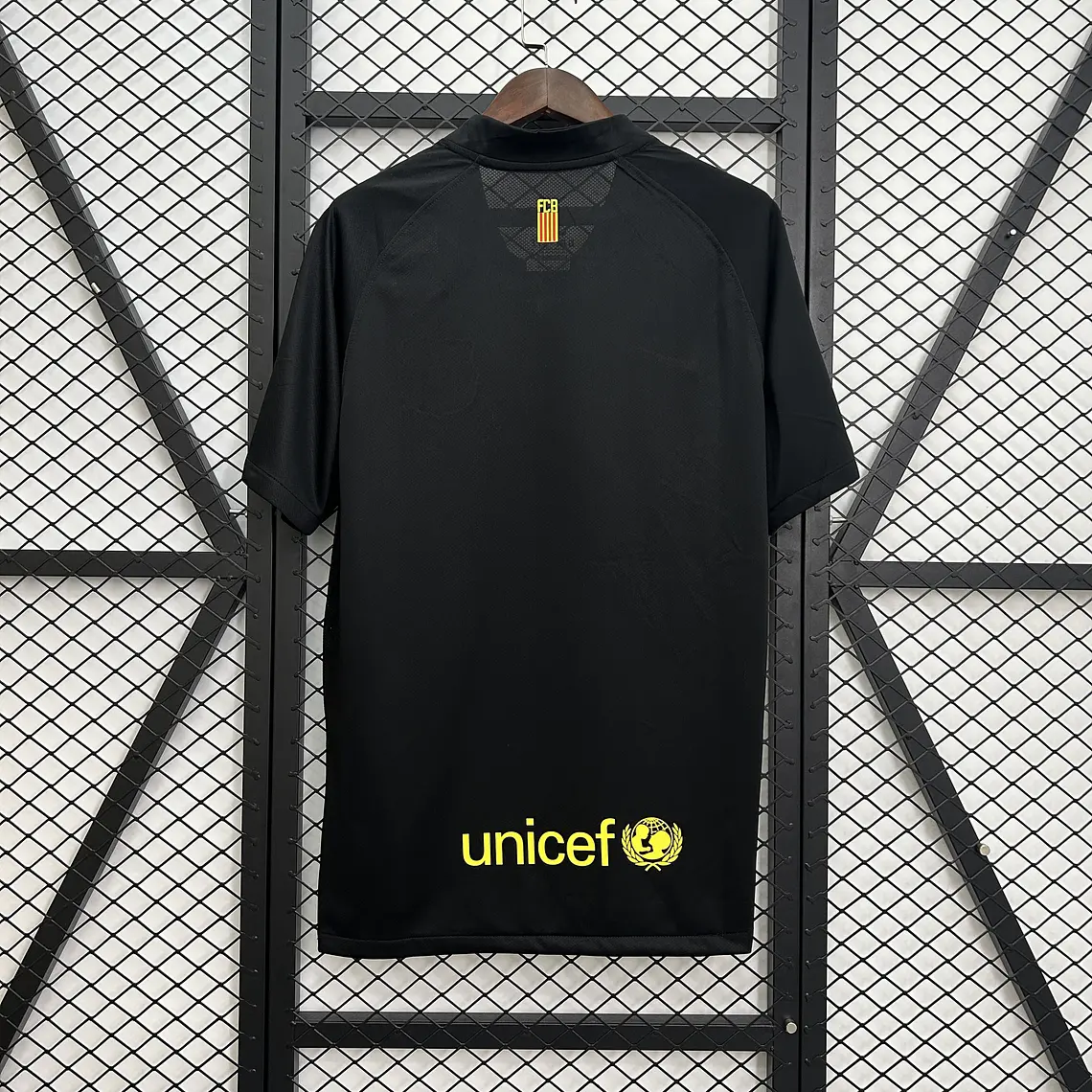 Barcelona Away 11/12 3