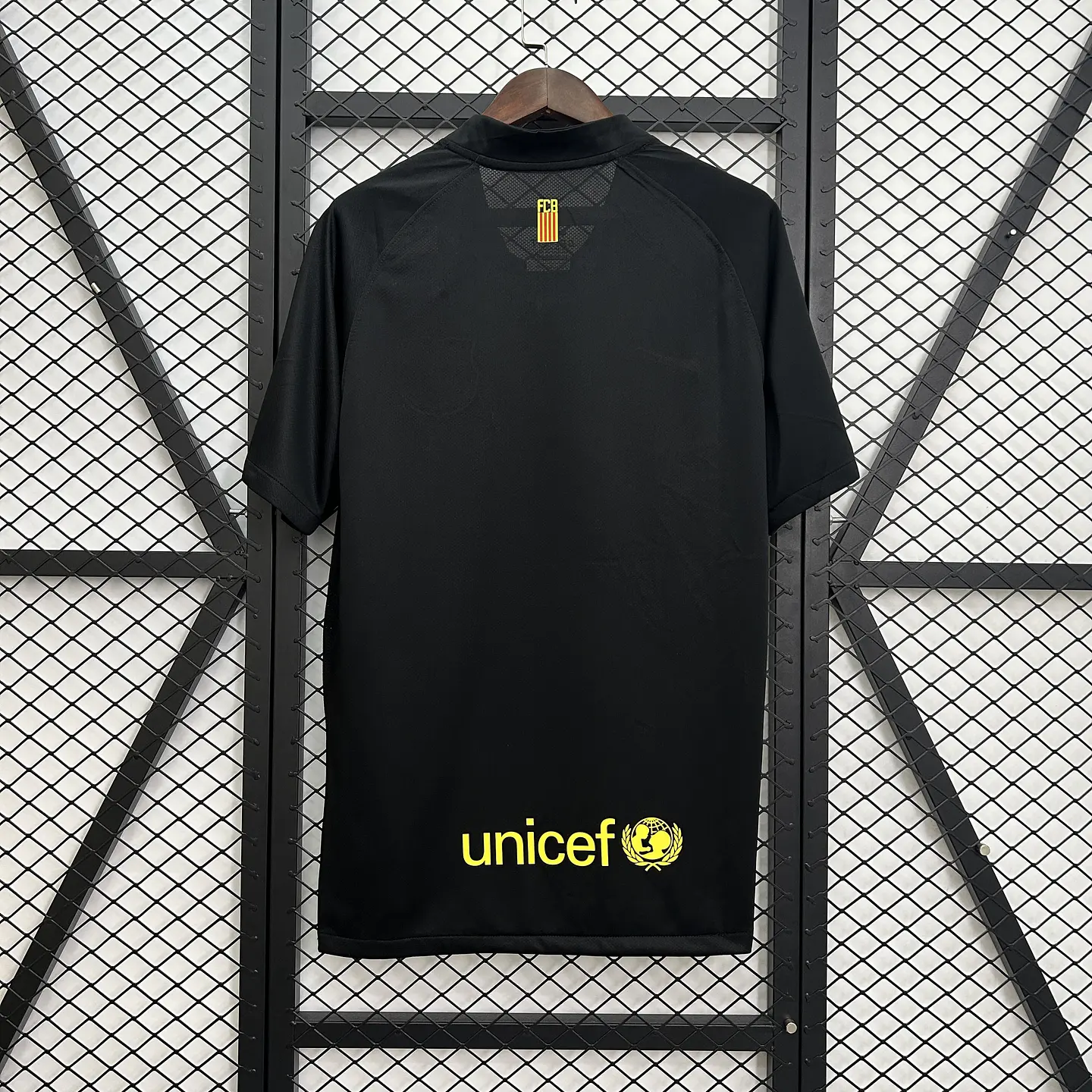 Barcelona Away 11/12 3