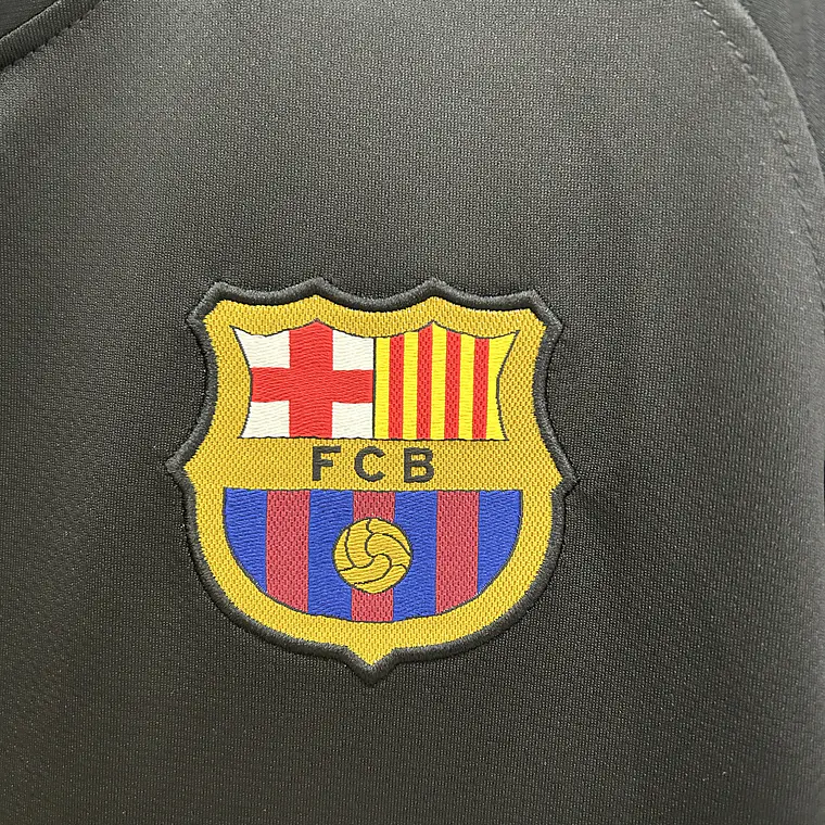 Barcelona Away 11/12 8