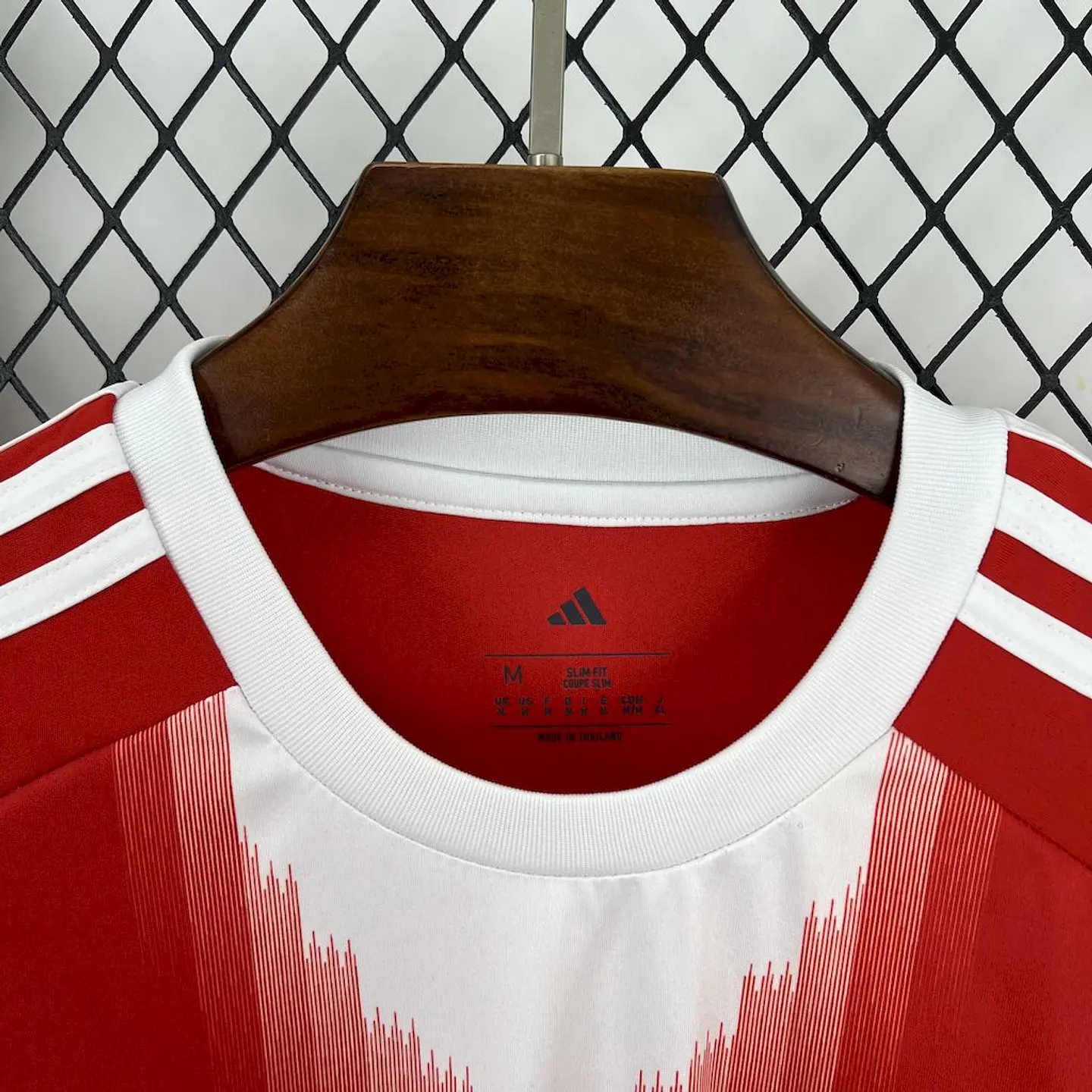 Bayern Home 25/26 9