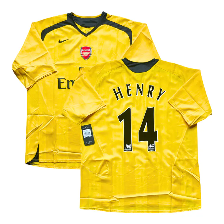 Arsenal Away 05/06 1