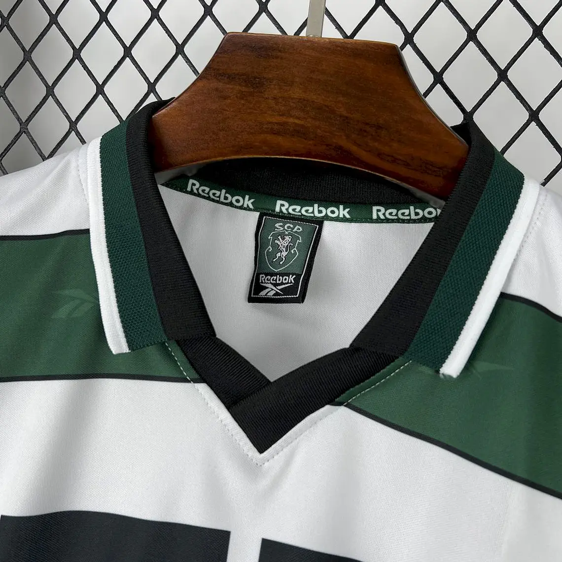Sporting Home 00/01 4