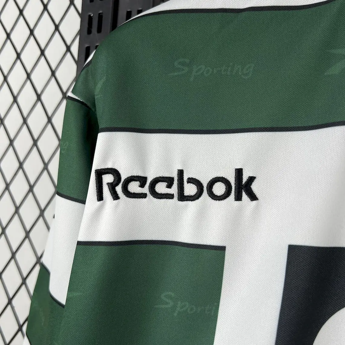 Sporting Home 00/01 7