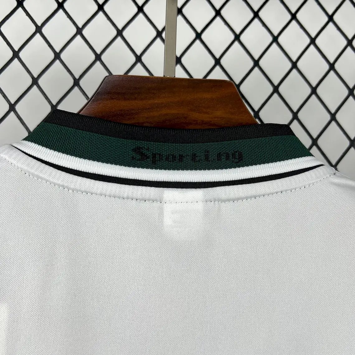 Sporting Home 00/01 10