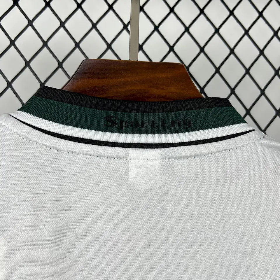 Sporting Home 00/01 10