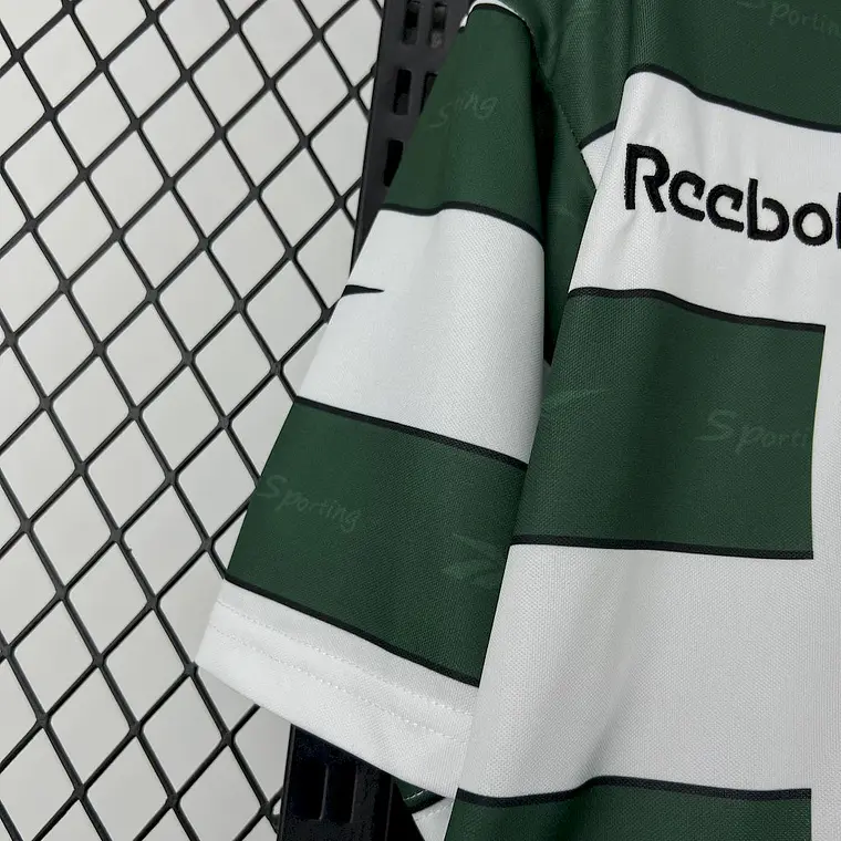 Sporting Home 00/01 8