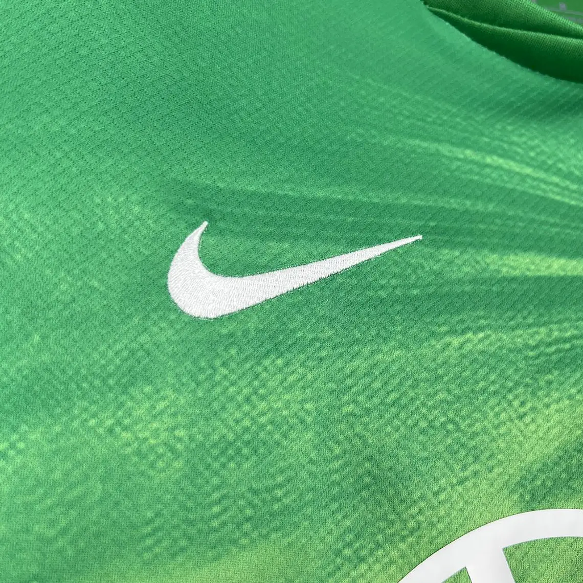 Wolfsburg Home 25/26 6