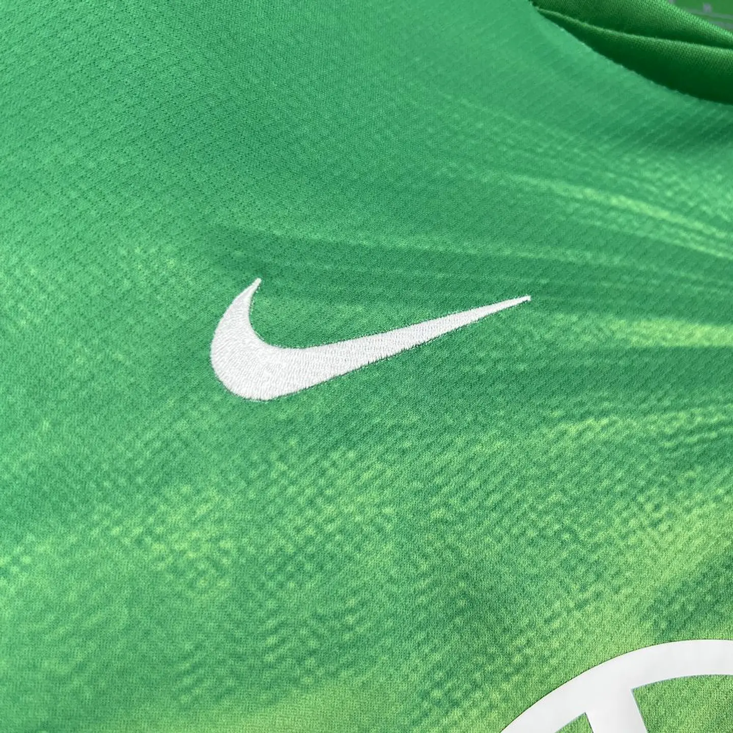 Wolfsburg Home 25/26 6