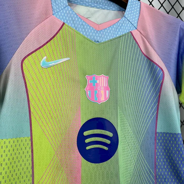 Barcelona Especial Colors 25/26 Kit Criança 4