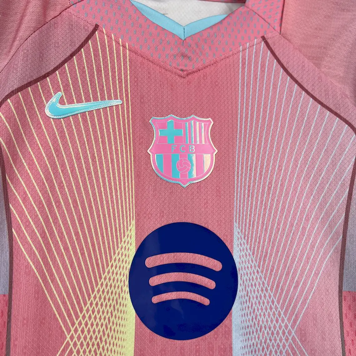 Barcelona Especial Pink 25/26 Kit Criança 5