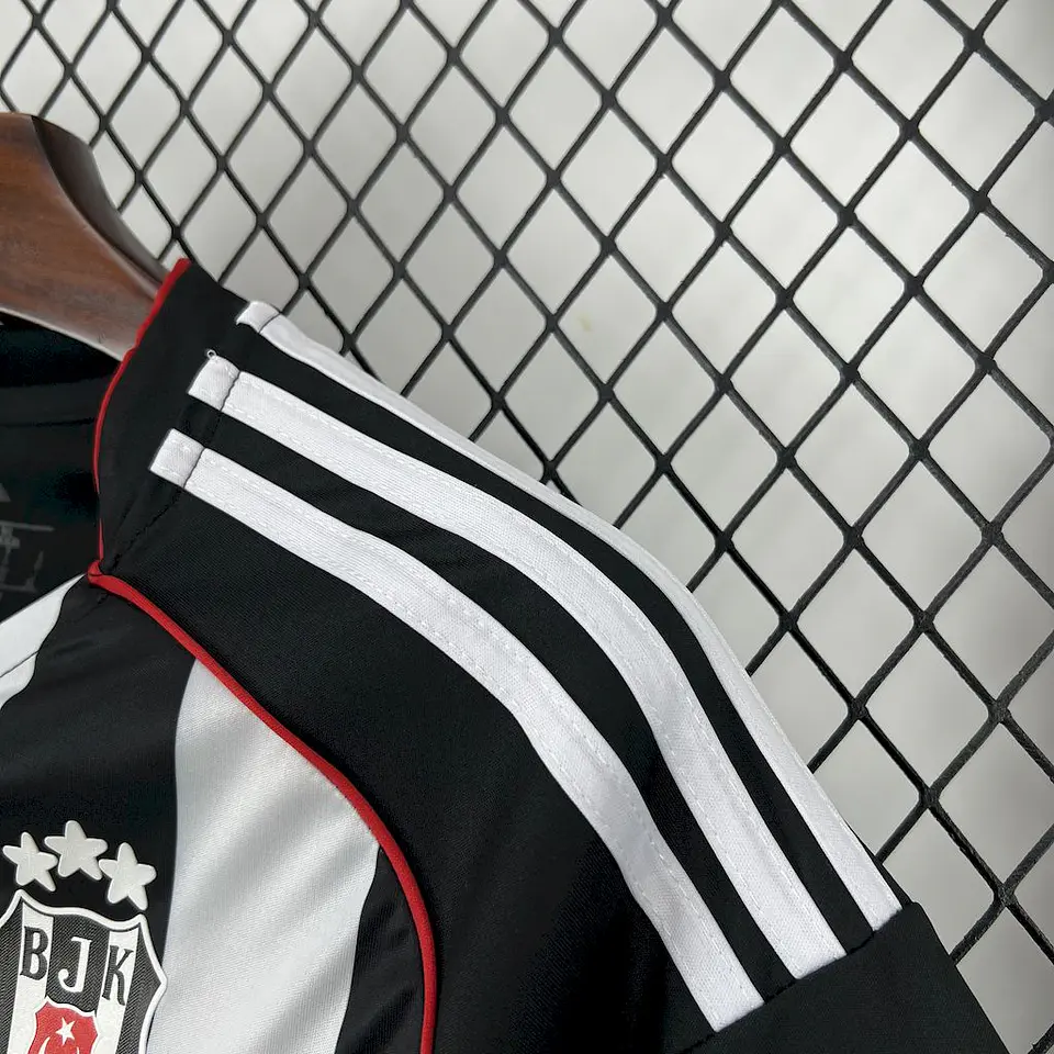 Besiktas Away 25/26 4