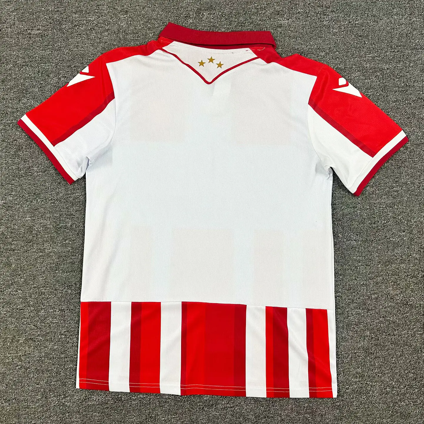 Estrela Vermelha Home 25/26 3