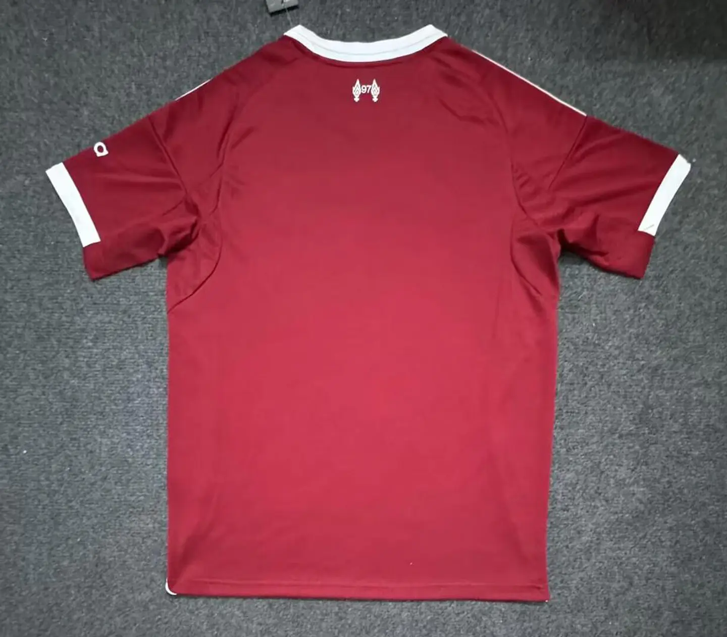 Liverpool Home 25/26 3