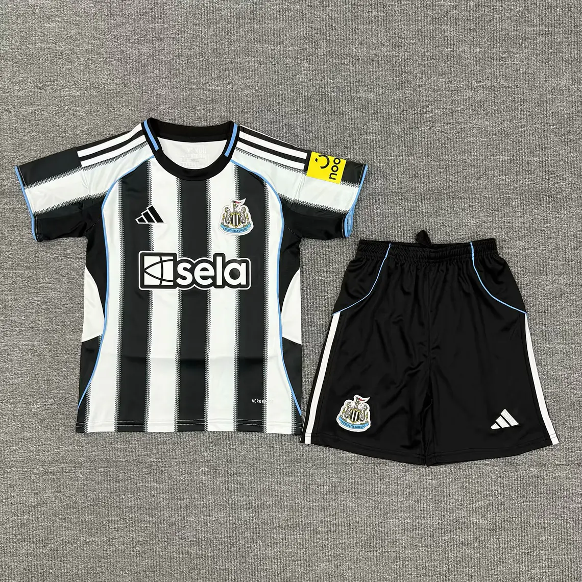 Newcastle Home 25/26 Kit-Criança 2