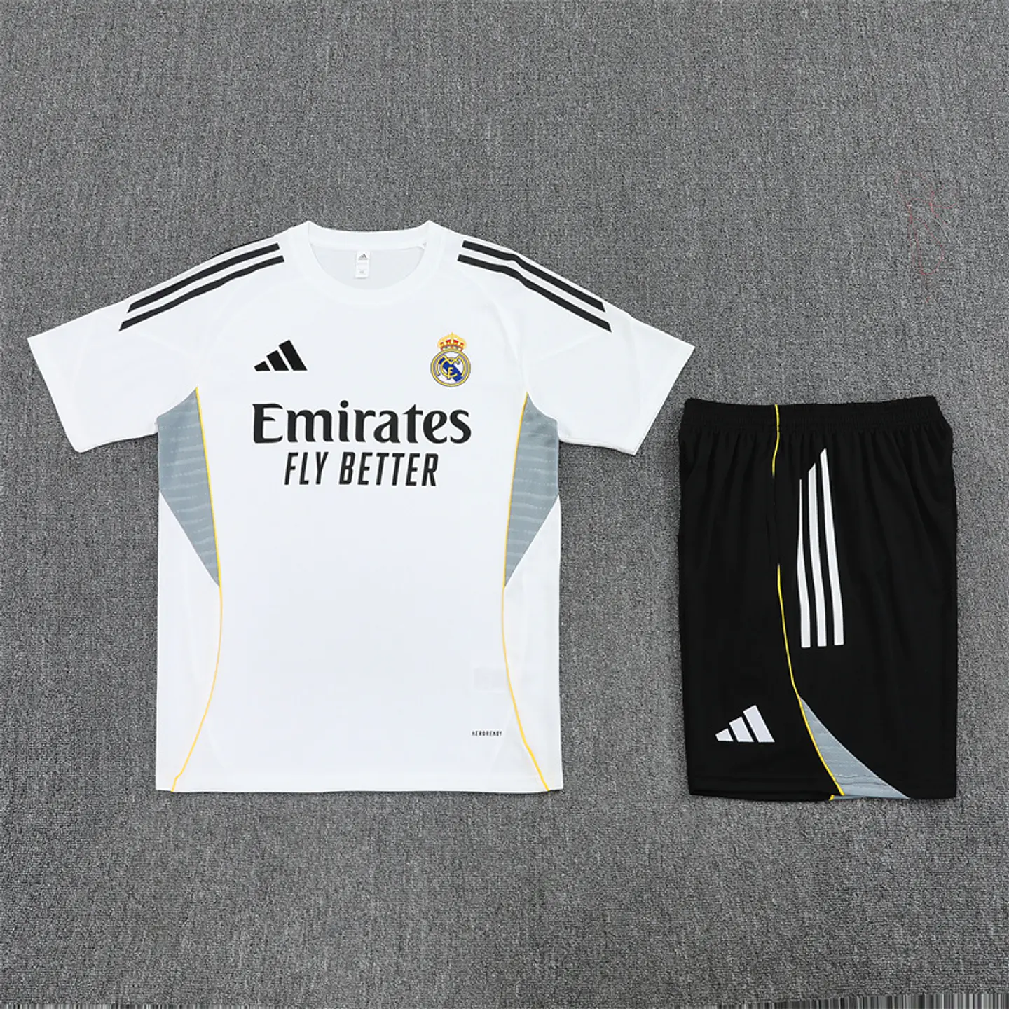 Real Madrid Conjunto Treino 25/26 3
