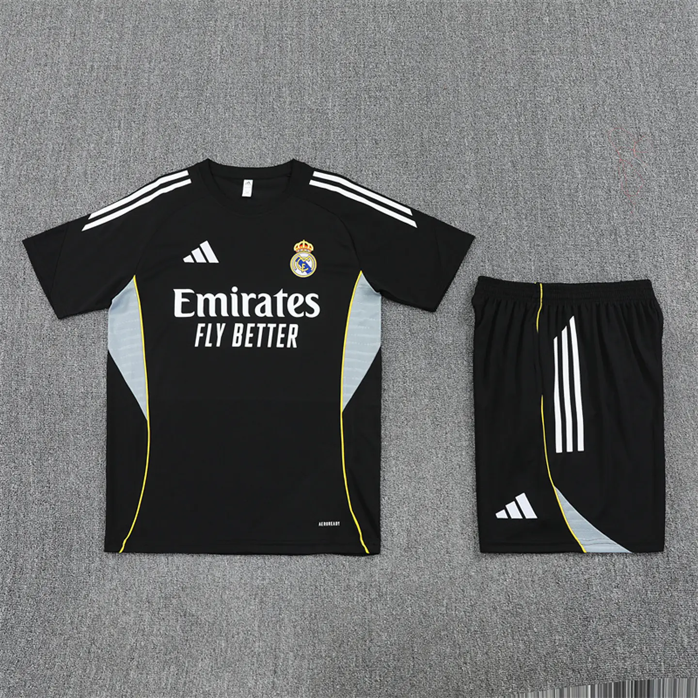 Real Madrid Conjunto Treino 25/26 3