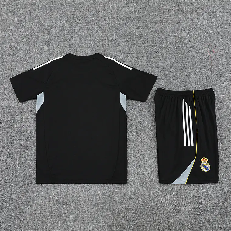 Real Madrid Conjunto Treino 25/26 4
