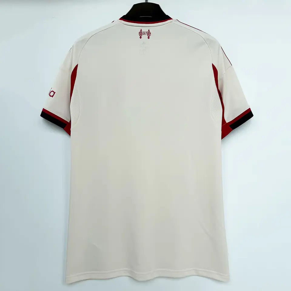 Liverpool Away 25/26 3
