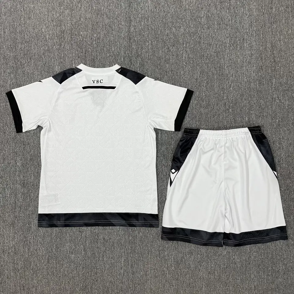 Vitória SC Home 25/26 Kit-Criança 3