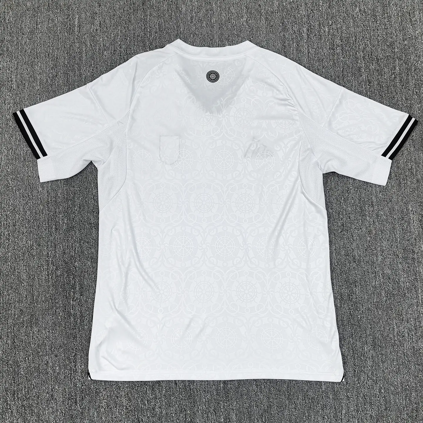 Fulham Home 25/26 4
