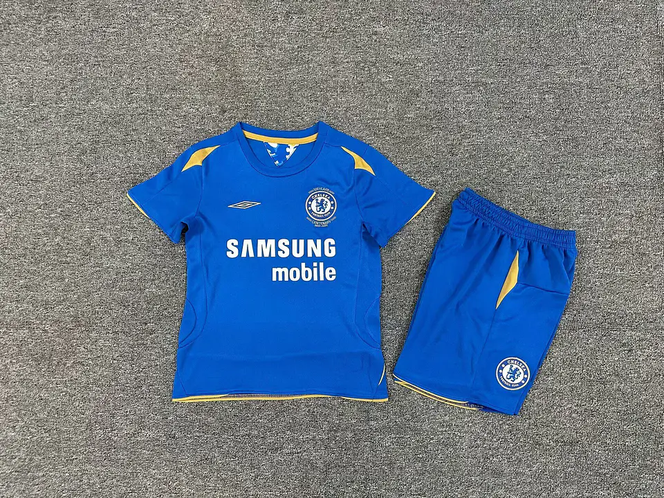 Chelsea Home 05/06 Kit-Criança 2